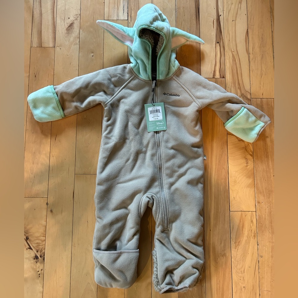 NWT Columbia x Star Wars Baby Yoda Onesie
